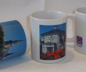 mugs