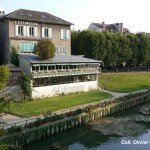 L'hôtel restaurant L'Esturgeon en bord de Seine à Poissy © Collection Olivier DELAS